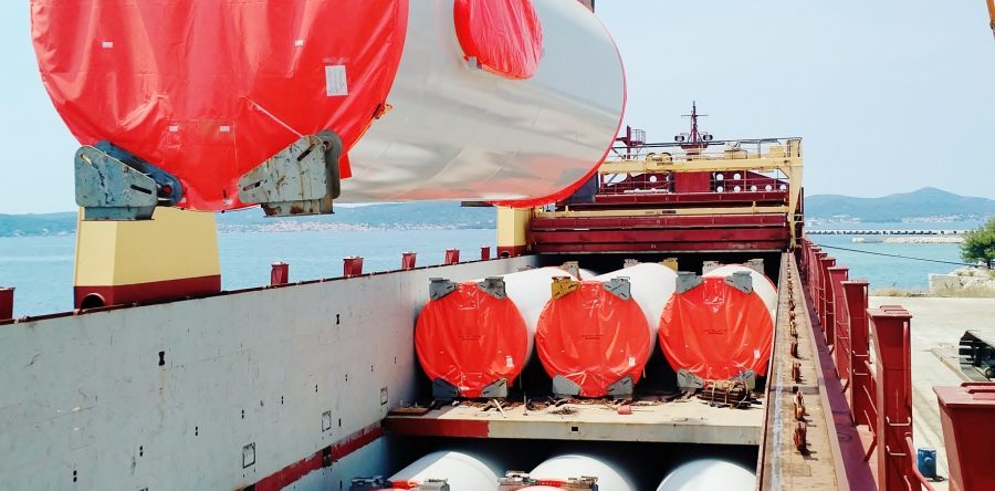 Supervision of discharge operations at Zadar